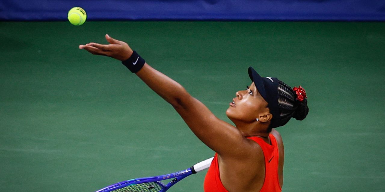 what’s-up-with-the-weird-routines-tennis-players-do-before-a-serve?